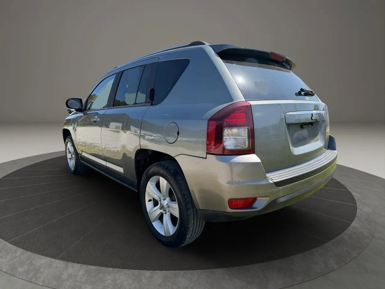 Used 2014 Jeep Compass Sport w/ Power Value Group image 3