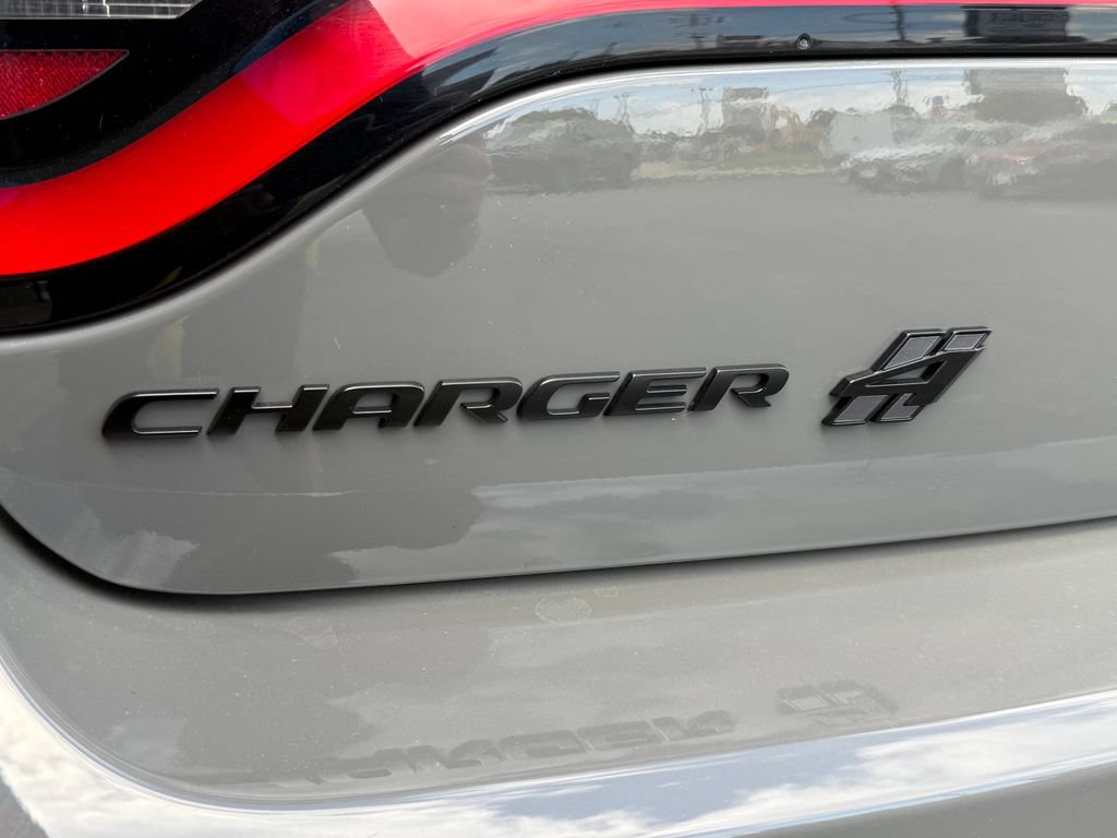 Used 2023 Dodge Charger SXT w/ Blacktop Package AWD/4WD image 14