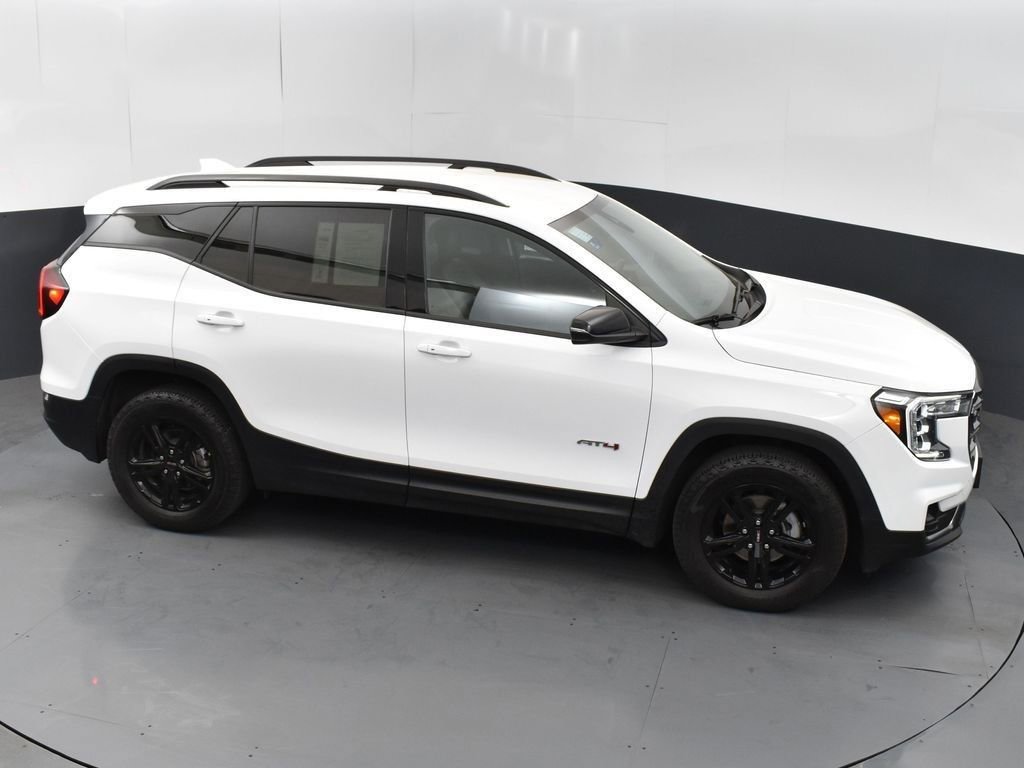 Used 2023 GMC Terrain AT4 image 44