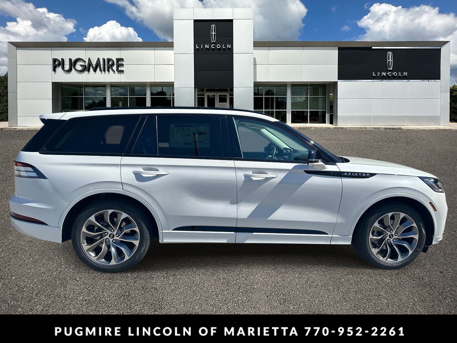 New 2026 Lincoln Aviator 2WD w/ Jet Appearance Package image 8
