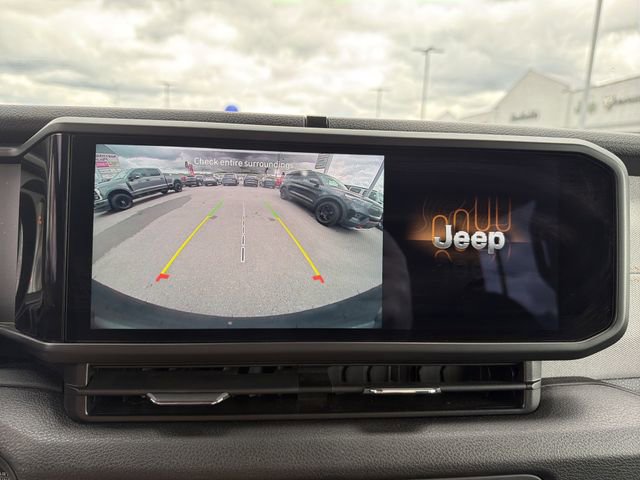 Used 2025 Jeep Wrangler Unlimited Sport AWD/4WD image 26