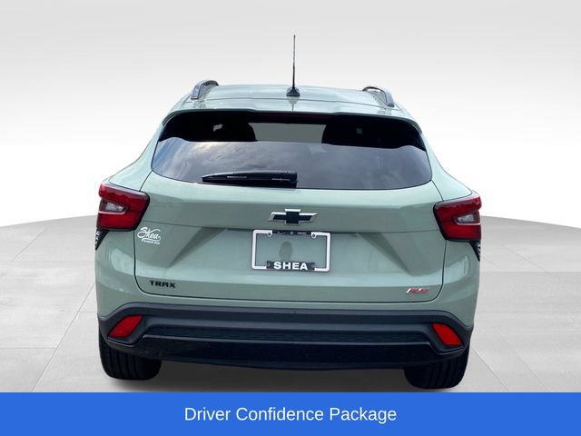Certified 2024 Chevrolet Trax RS w/ Sunroof Package FWD image 4