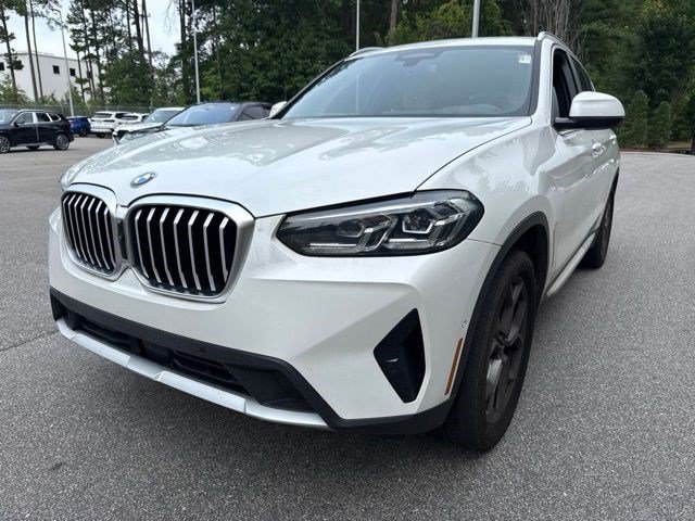 Certified 2024 BMW X3 xDrive30i w/ Premium Package AWD/4WD image 1