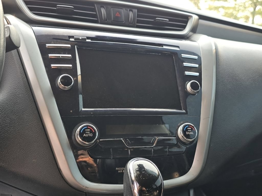 Used 2020 Nissan Murano SL w/ Moonroof Package AWD/4WD image 21
