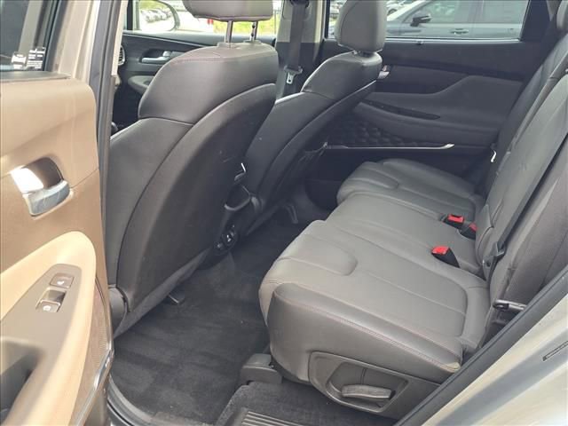 Used 2020 Hyundai Santa Fe Limited image 10