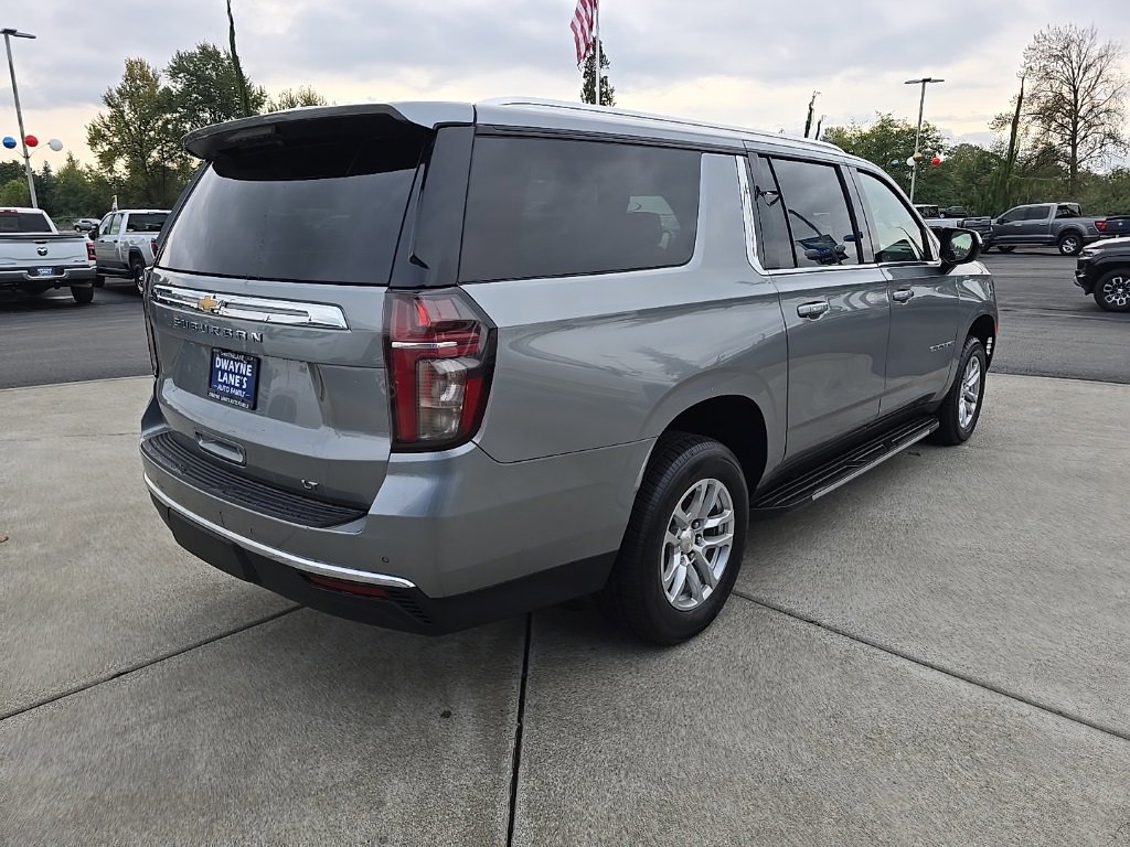Used 2023 Chevrolet Suburban LT image 6