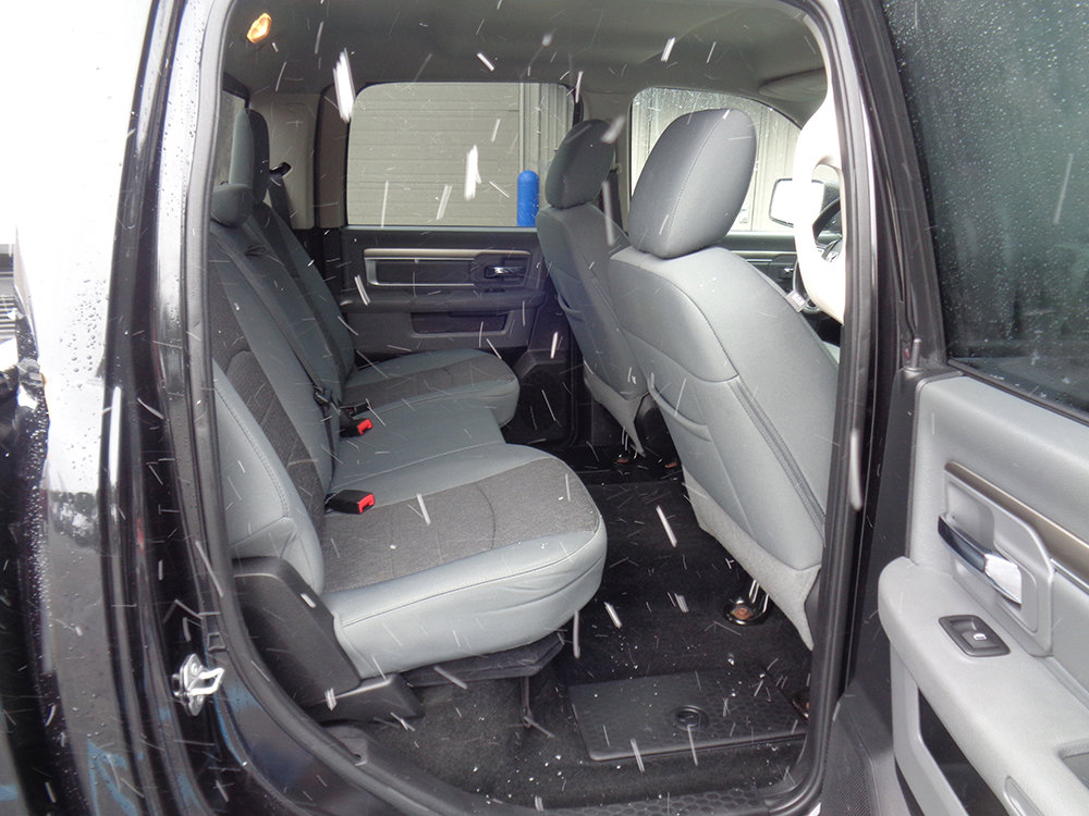Used 2016 RAM 1500 SLT AWD/4WD image 15