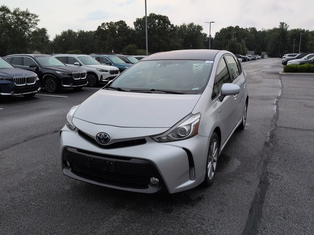 Used 2017 Toyota Prius V Two FWD image 2