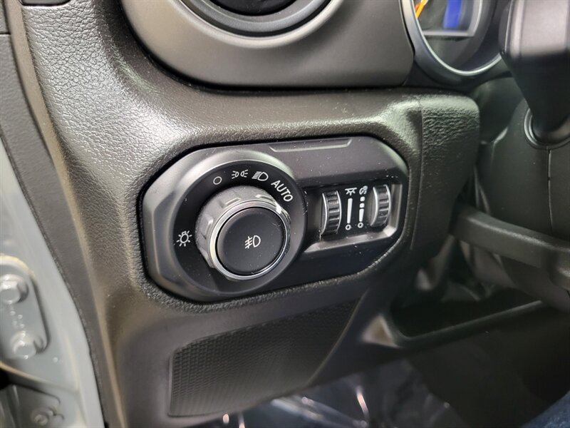 Used 2022 Jeep Wrangler Unlimited Sport AWD/4WD image 45