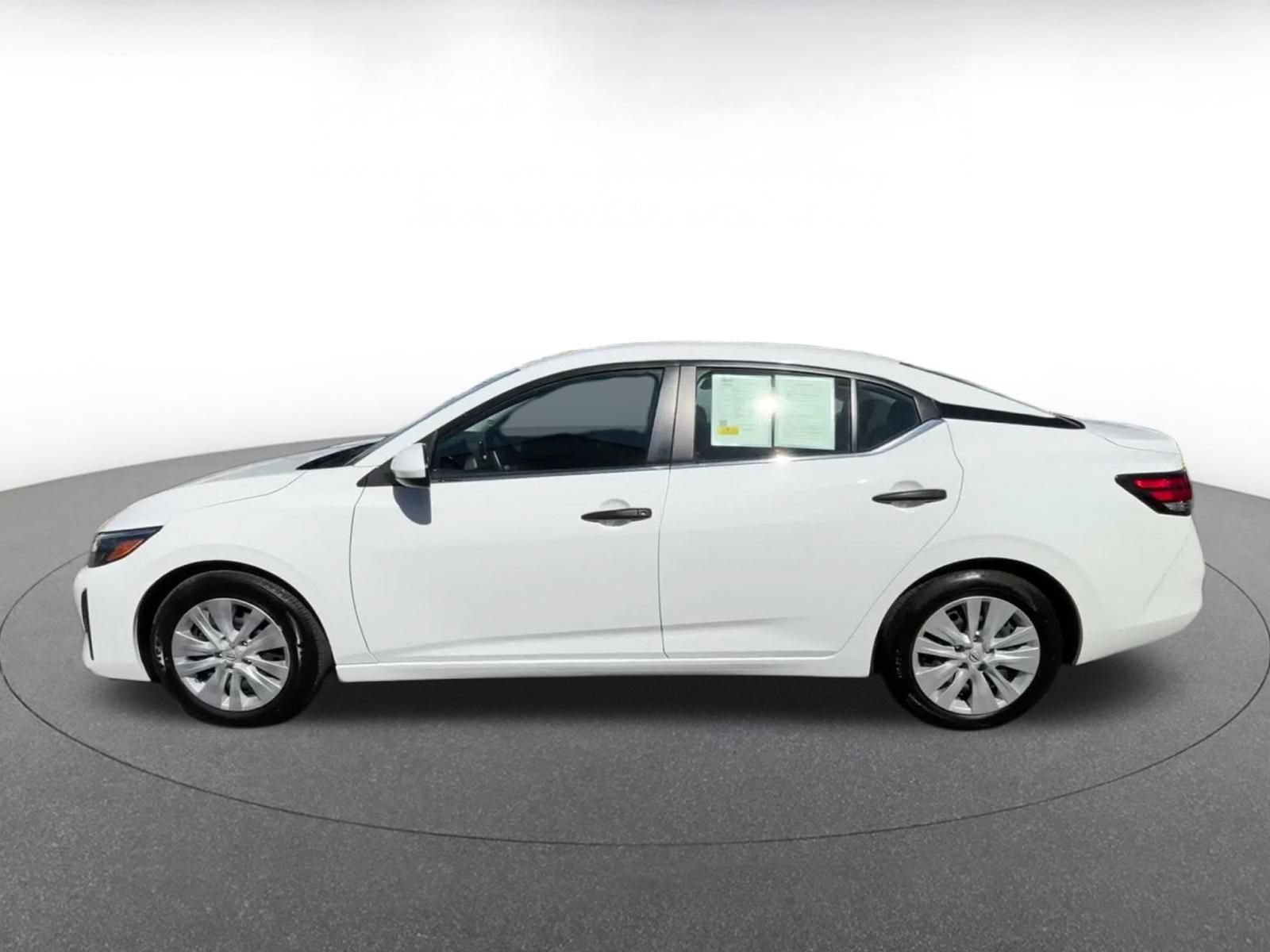 Used 2025 Nissan Sentra S FWD image 9