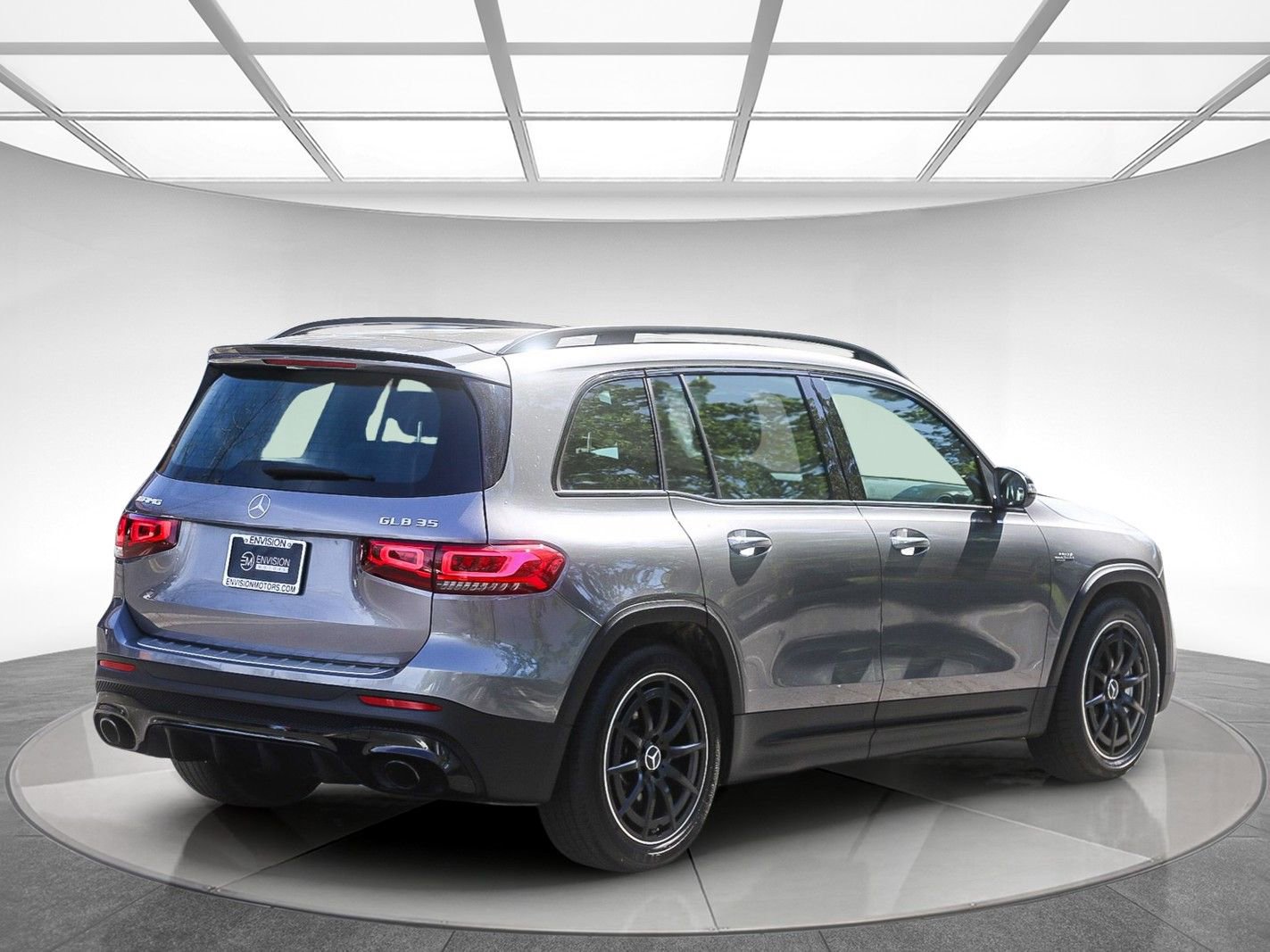 Used 2022 Mercedes-Benz GLB 35 AMG 4MATIC image 4
