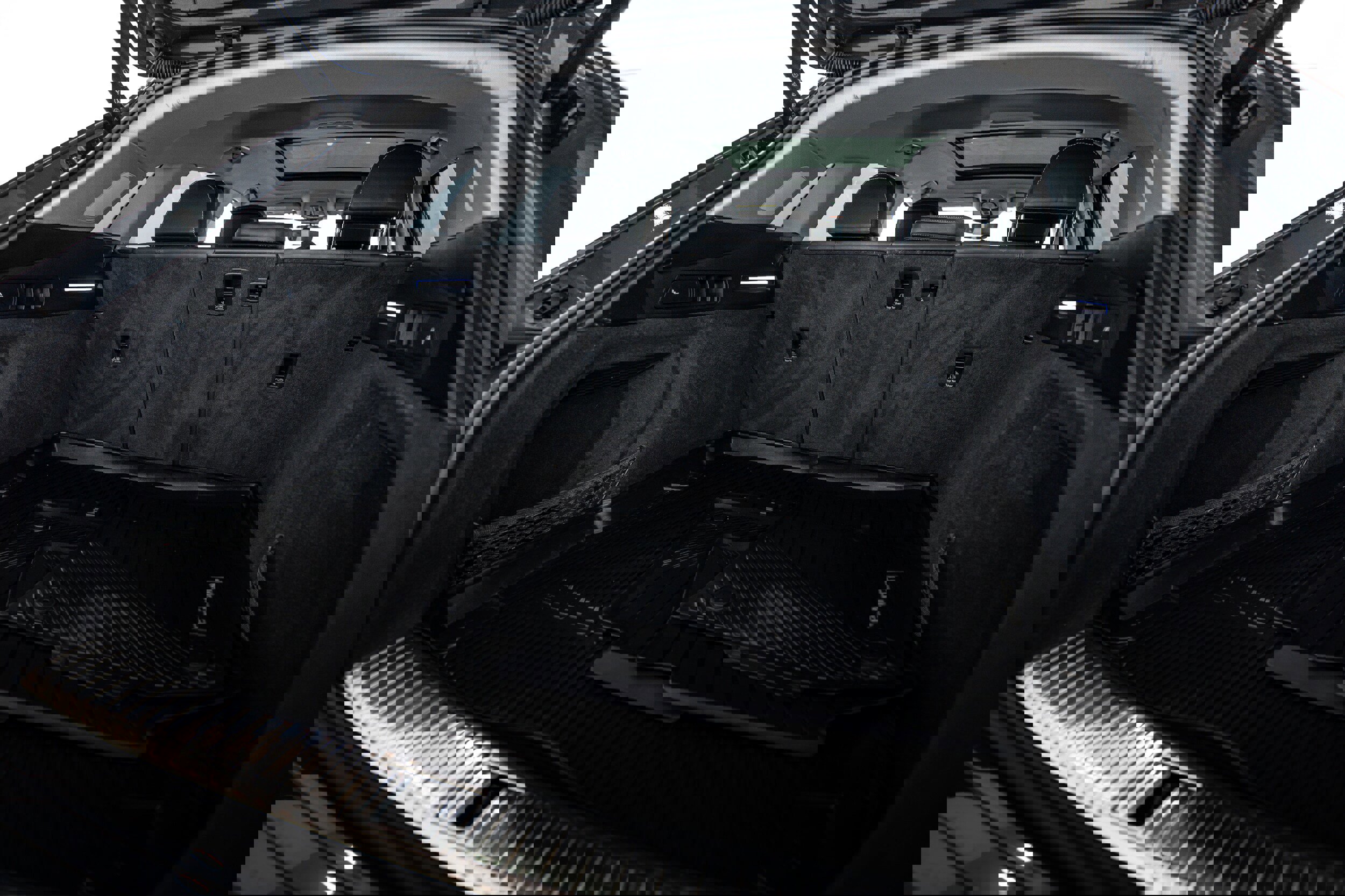 Certified 2024 Audi Q8 e-tron Prestige image 22