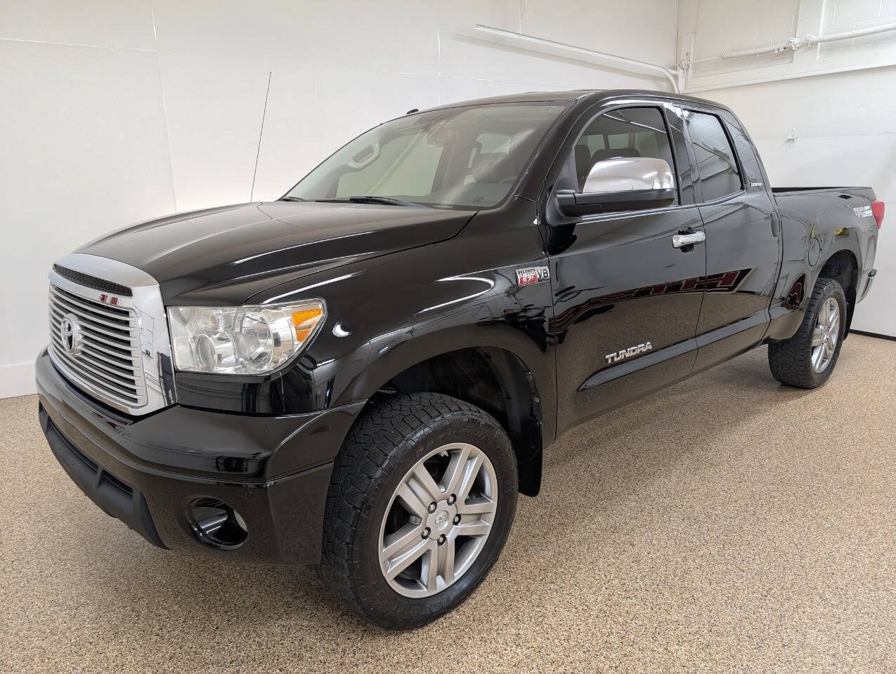 Used 2012 Toyota Tundra Limited AWD/4WD image 2