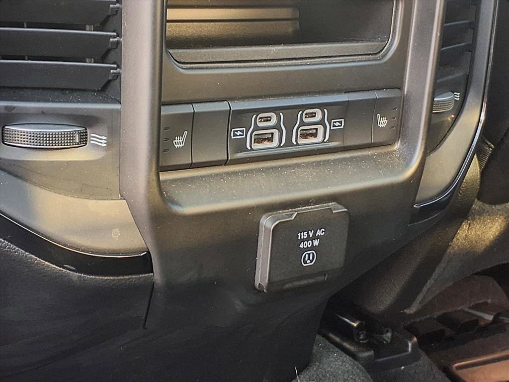 Used 2022 RAM 1500 Limited w/ Body Color Bumper Group image 23