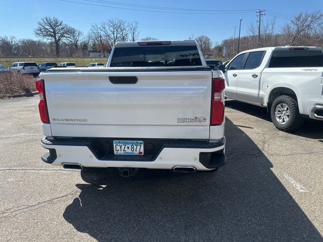 Used 2019 Chevrolet Silverado 1500 High Country w/ Technology Package AWD/4WD image 13