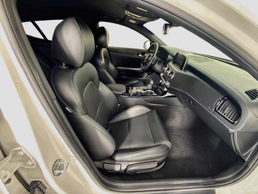 Used 2020 Kia Stinger GT-Line RWD image 20
