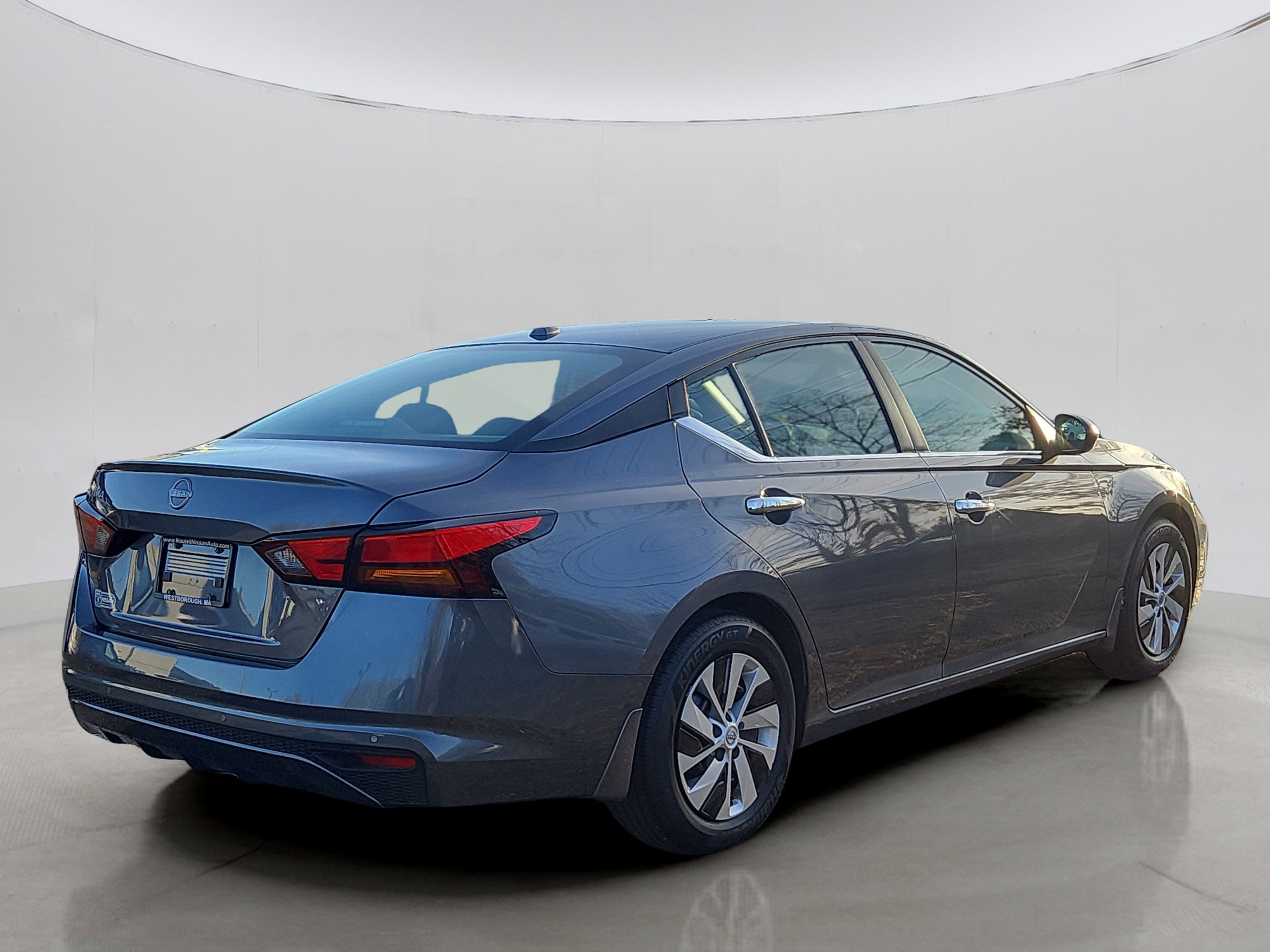 Certified 2025 Nissan Altima 2.5 S image 3