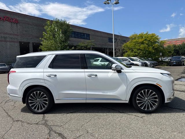 Used 2023 Hyundai Palisade Calligraphy AWD/4WD image 14