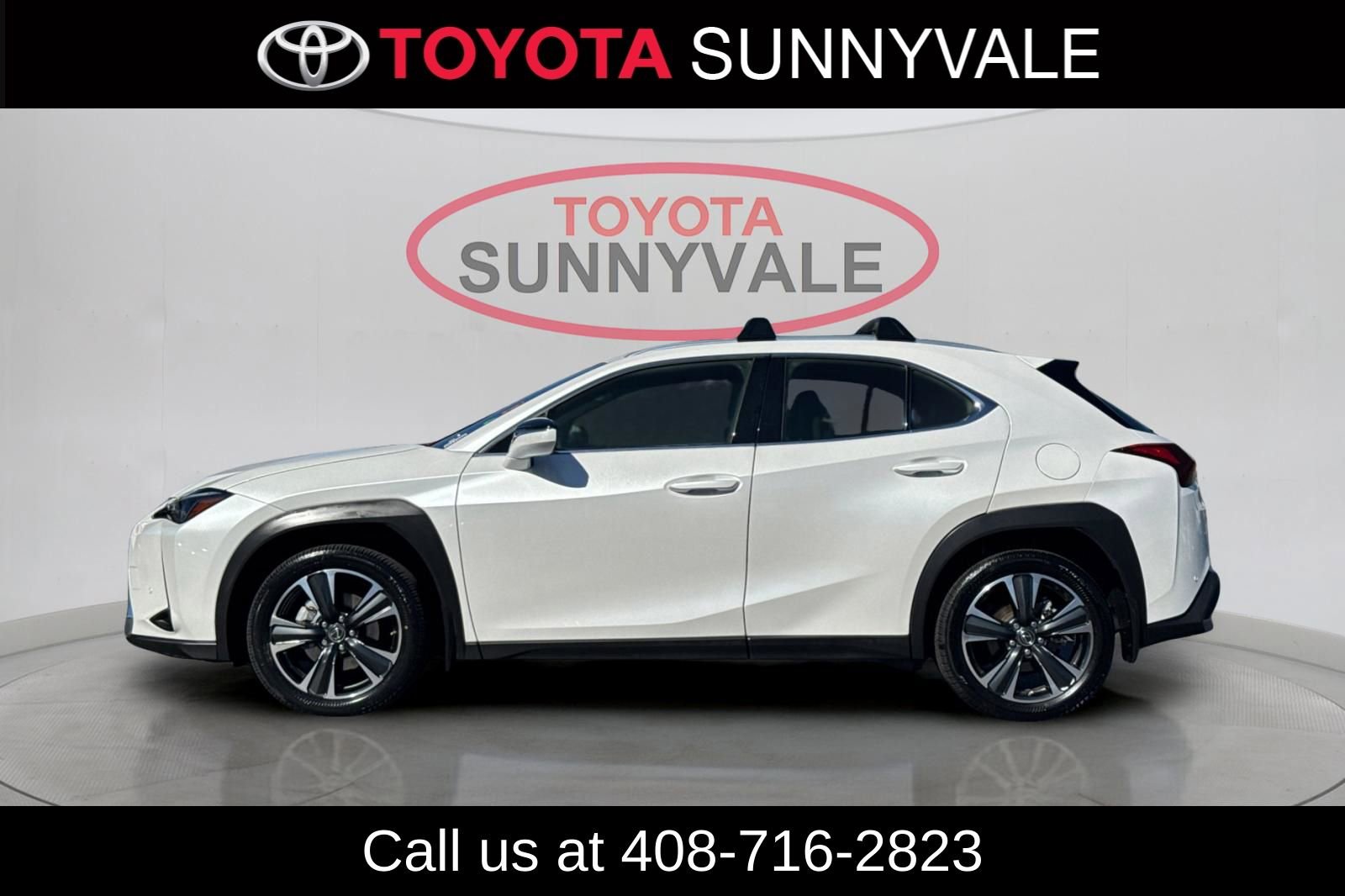 Used 2023 Lexus UX 250h FWD w/ Accessory Package (A2) image 6