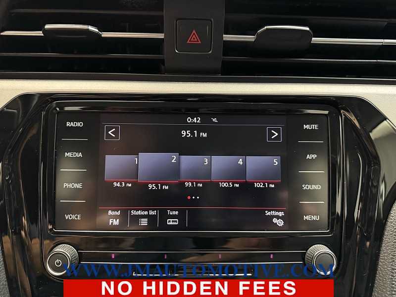 Used 2020 Volkswagen Passat 2.0T SE FWD image 20