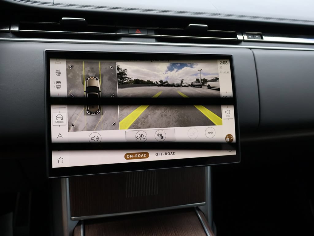 Certified 2025 Land Rover Range Rover Autobiography AWD/4WD image 28