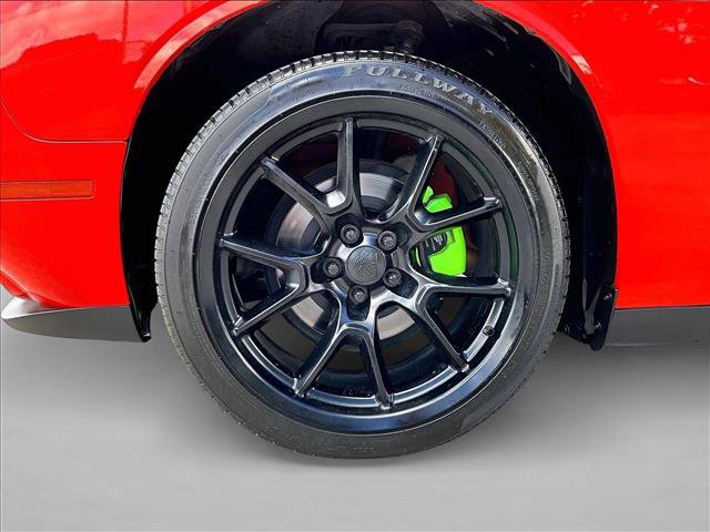 Used 2019 Dodge Challenger SXT image 10