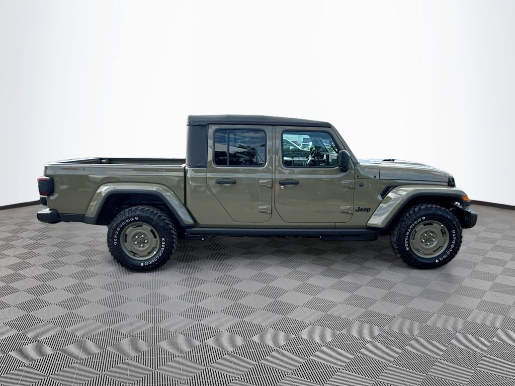 New 2026 Jeep Gladiator Willys AWD/4WD image 4