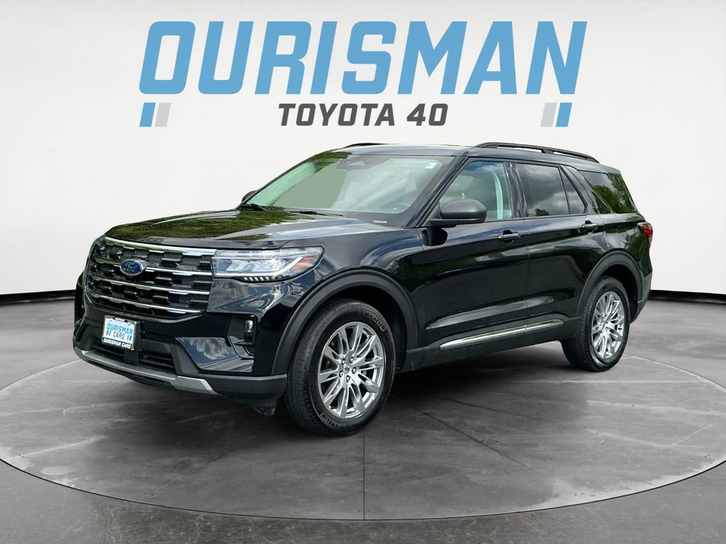 Used 2025 Ford Explorer Active w/ Active Comfort Package AWD/4WD image 3