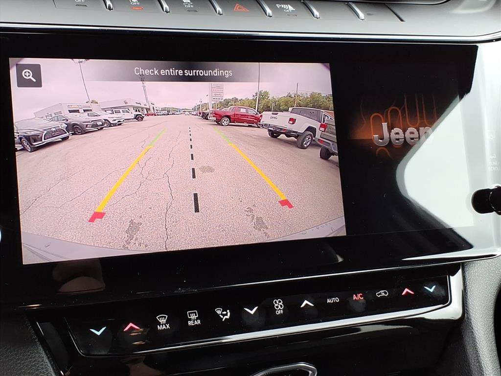 New 2027 Jeep Grand Cherokee 4WD image 30