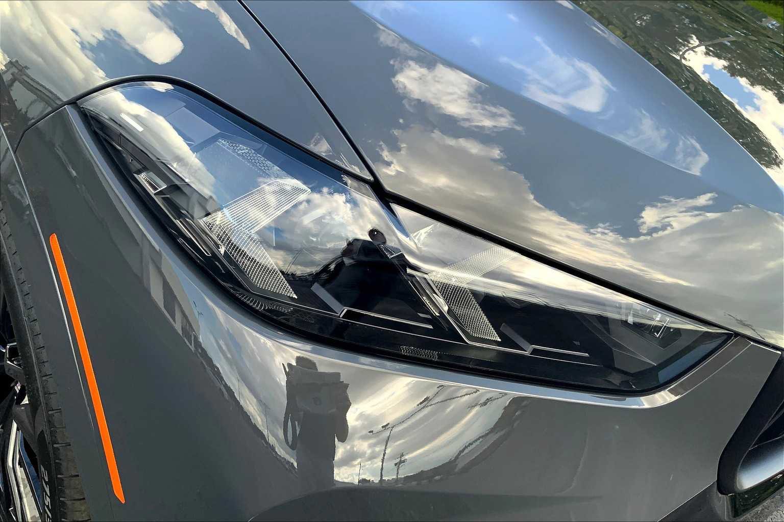 New 2026 BMW X5 M60i image 14