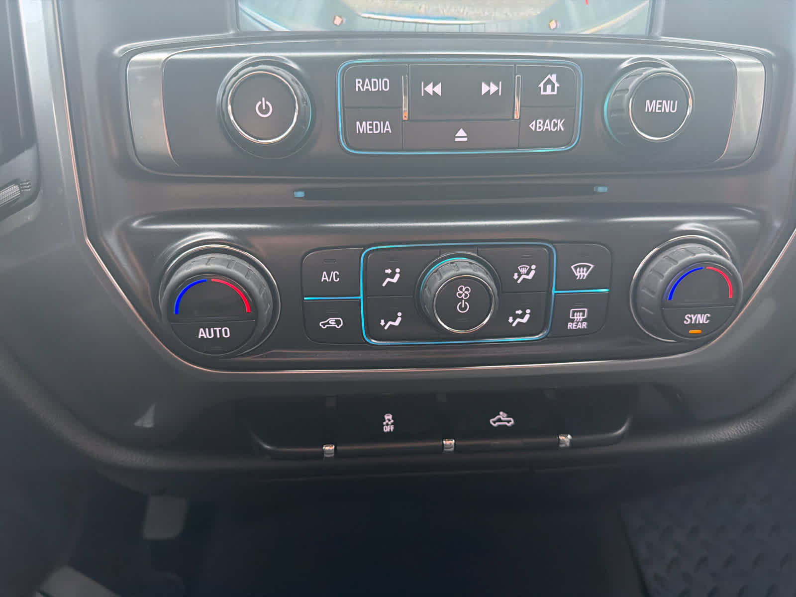 Used 2017 Chevrolet Silverado 1500 LT w/ Texas Edition image 25