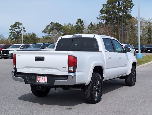Used 2021 Toyota Tacoma SR5 RWD image 3