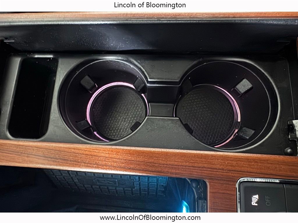 Used 2019 Lincoln Navigator Select AWD/4WD image 73
