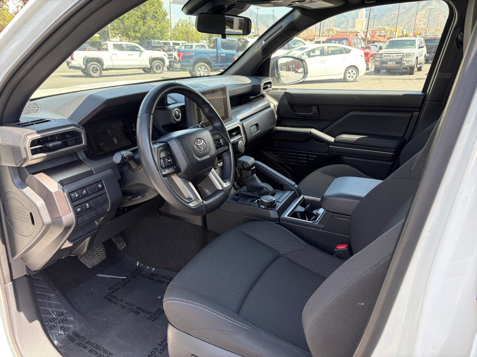 Certified 2025 Toyota 4Runner SR5 AWD/4WD image 9
