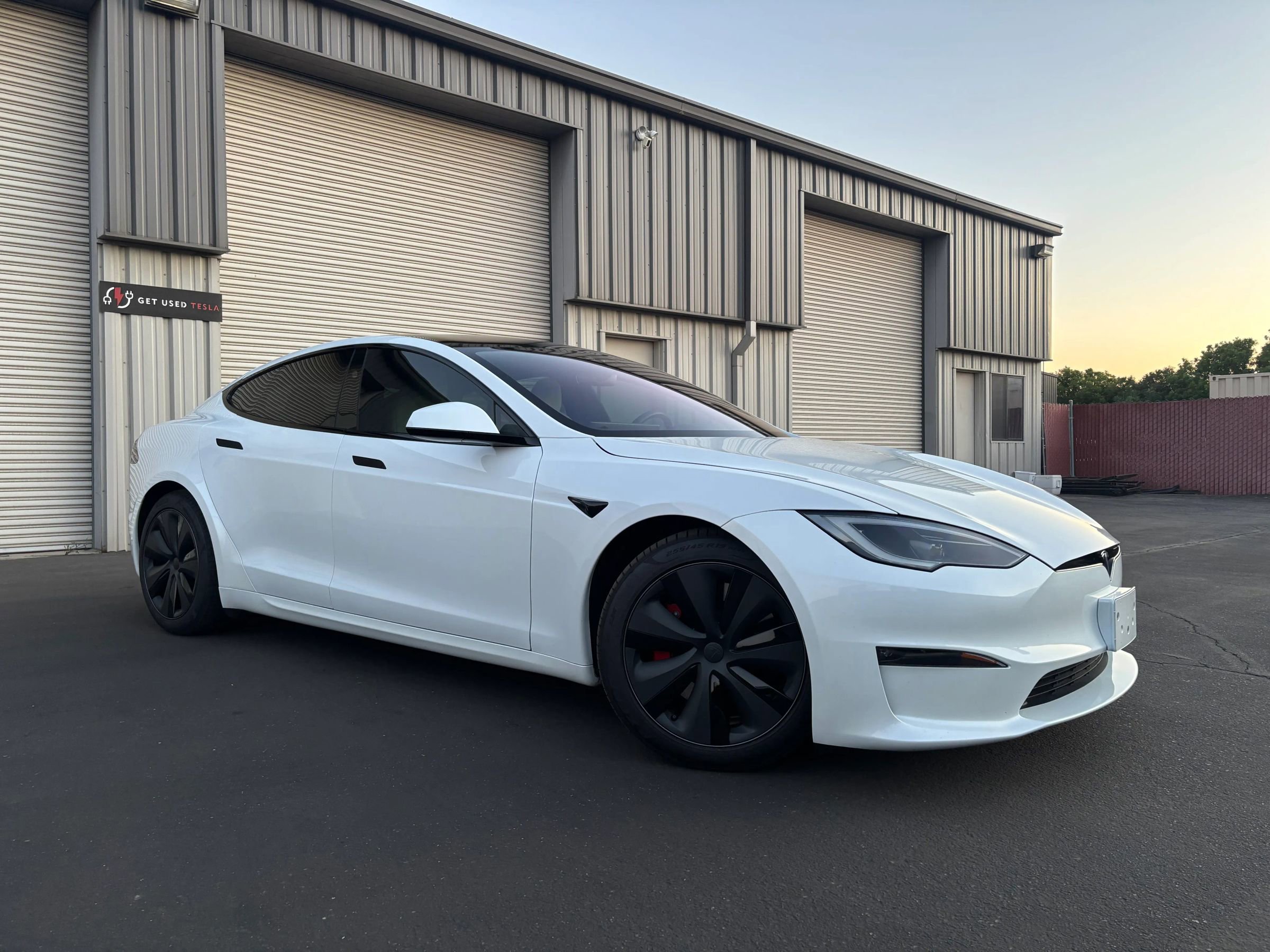 Used 2023 Tesla Model S Plaid AWD/4WD image 2