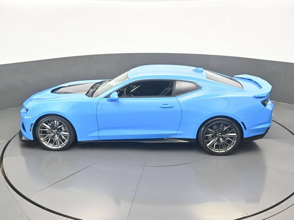 Used 2023 Chevrolet Camaro ZL1 RWD image 43