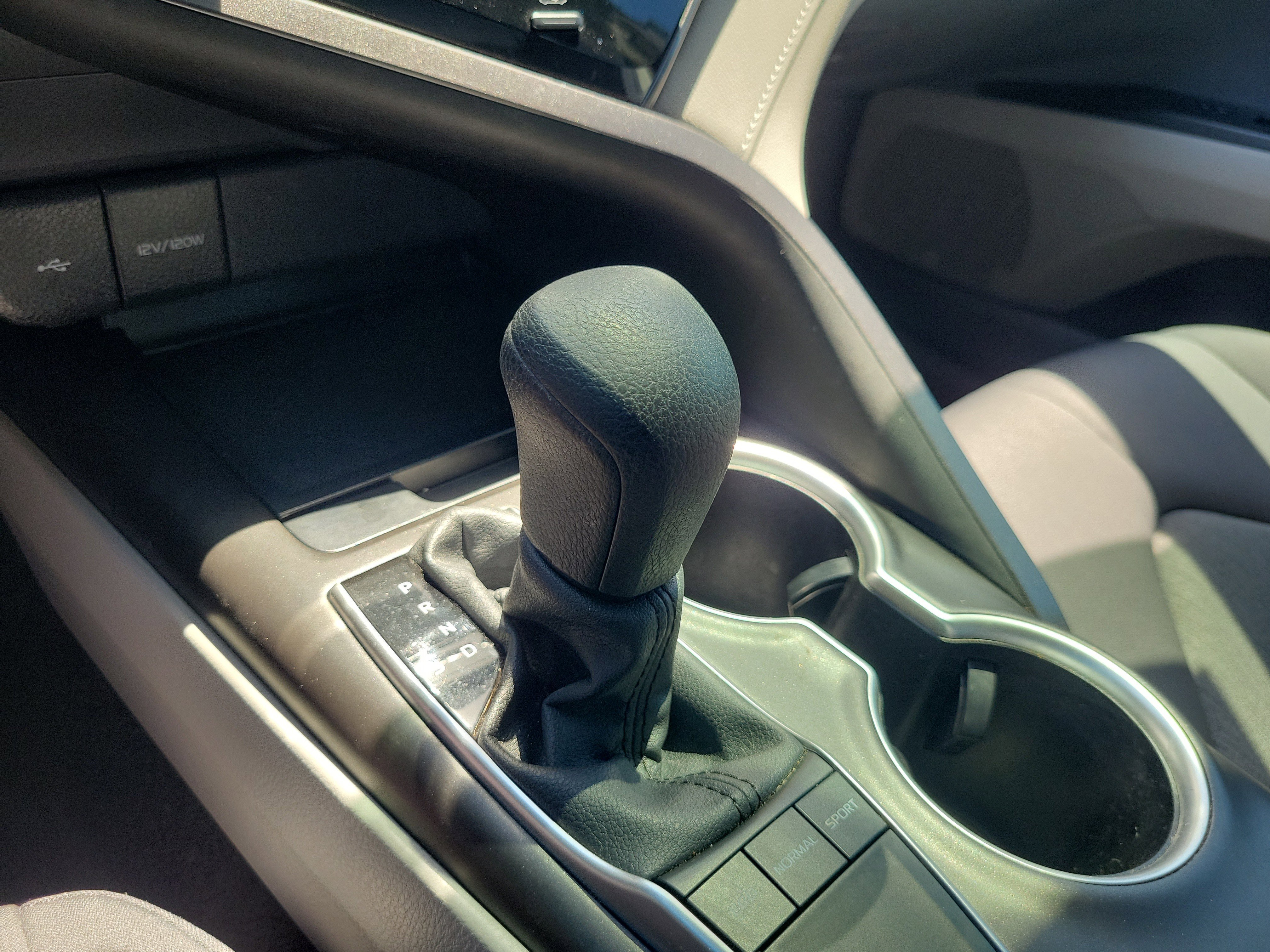 Used 2024 Toyota Camry LE w/ Convenience Package FWD image 28