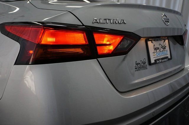 Used 2021 Nissan Altima 2.5 SV image 4