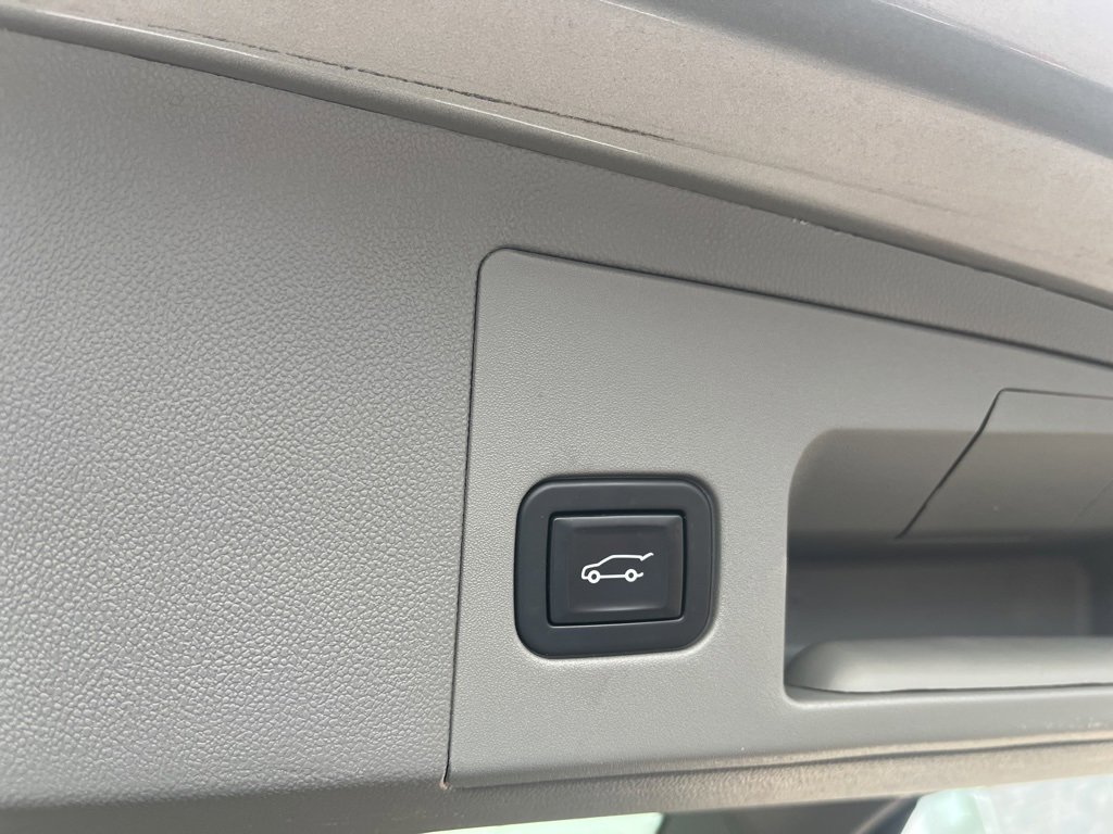 Used 2022 Cadillac XT5 Premium Luxury image 10