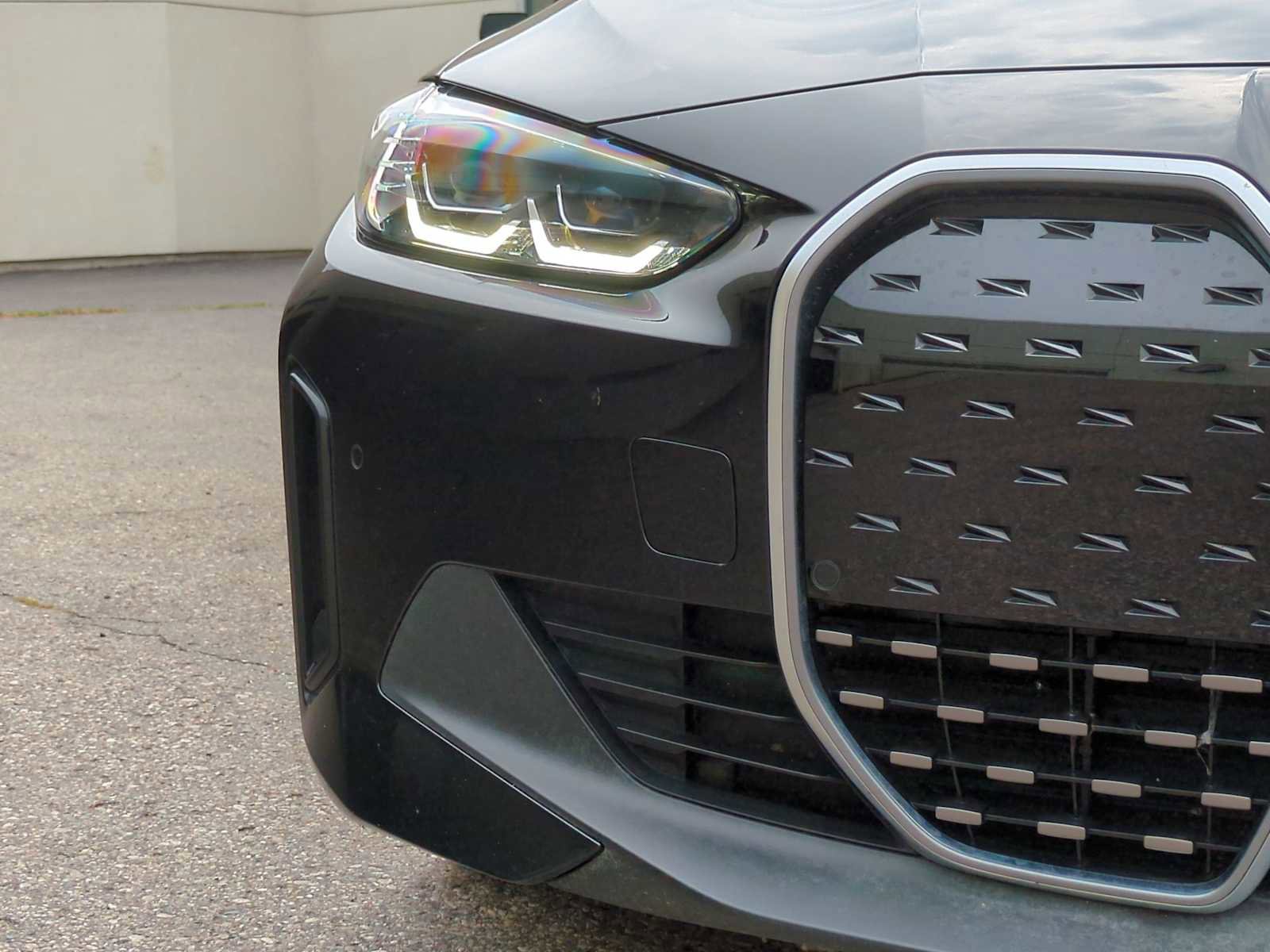 New 2024 BMW i4 eDrive35 w/ Premium Package image 11