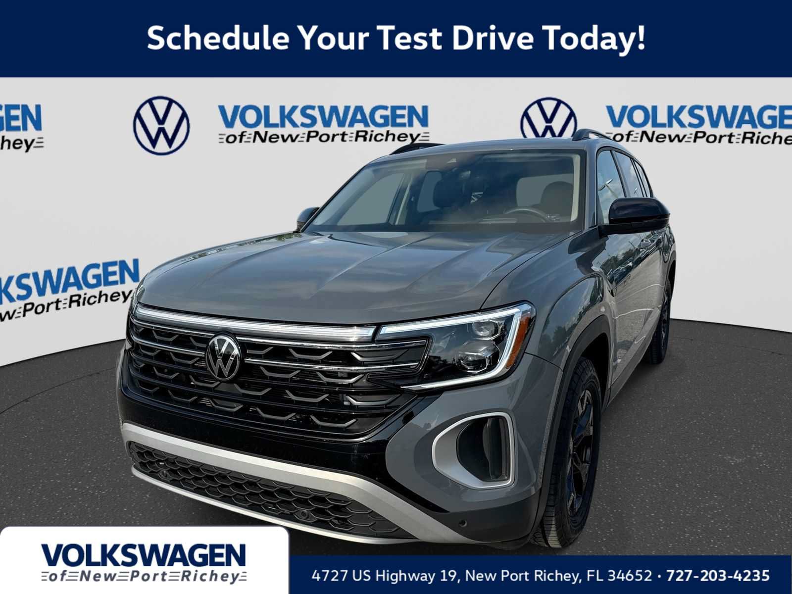 Used 2024 Volkswagen Atlas Peak Edition SEL AWD/4WD image 1