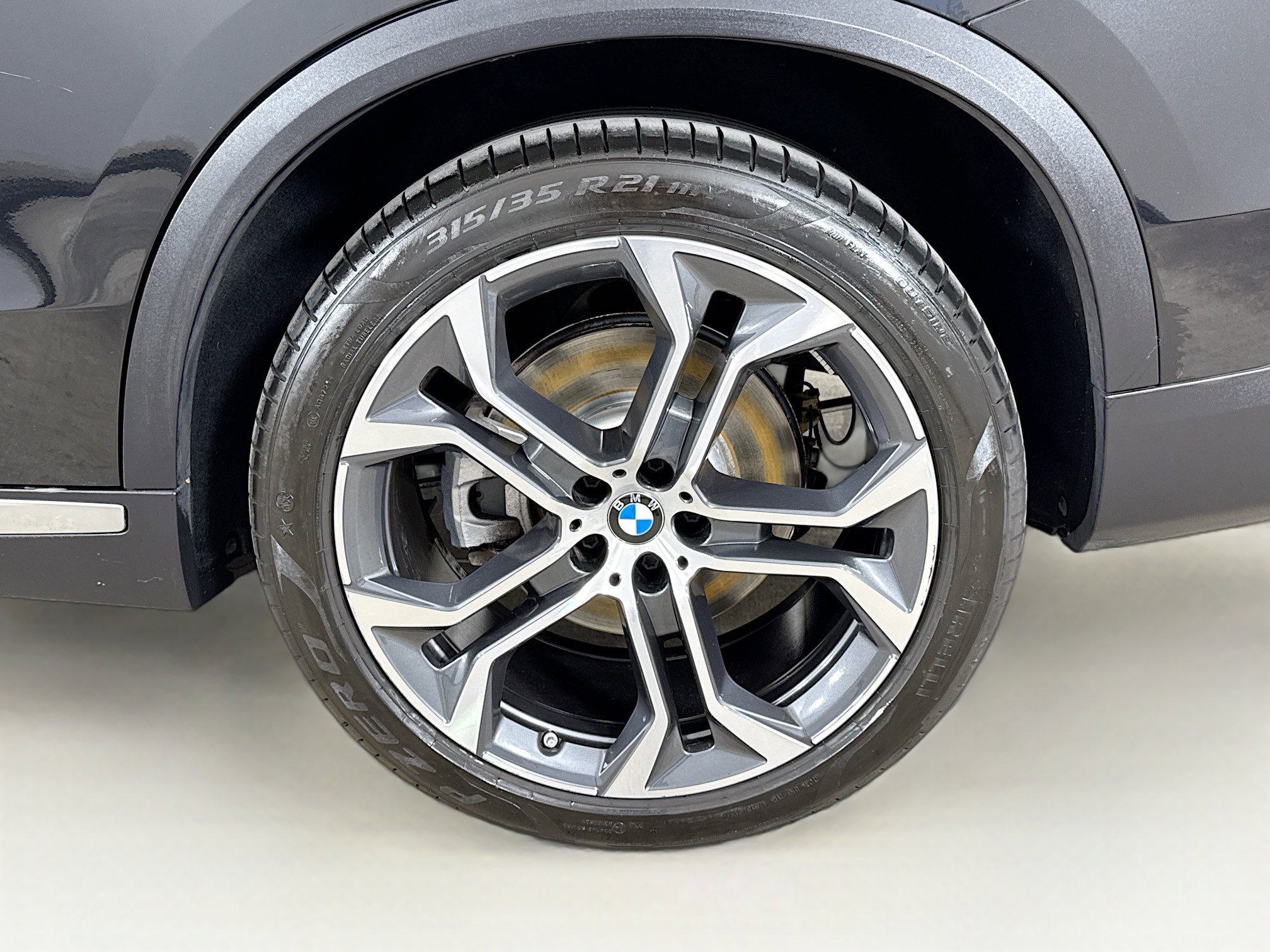 Used 2023 BMW X5 xDrive40i w/ Parking Assistance Package image 34