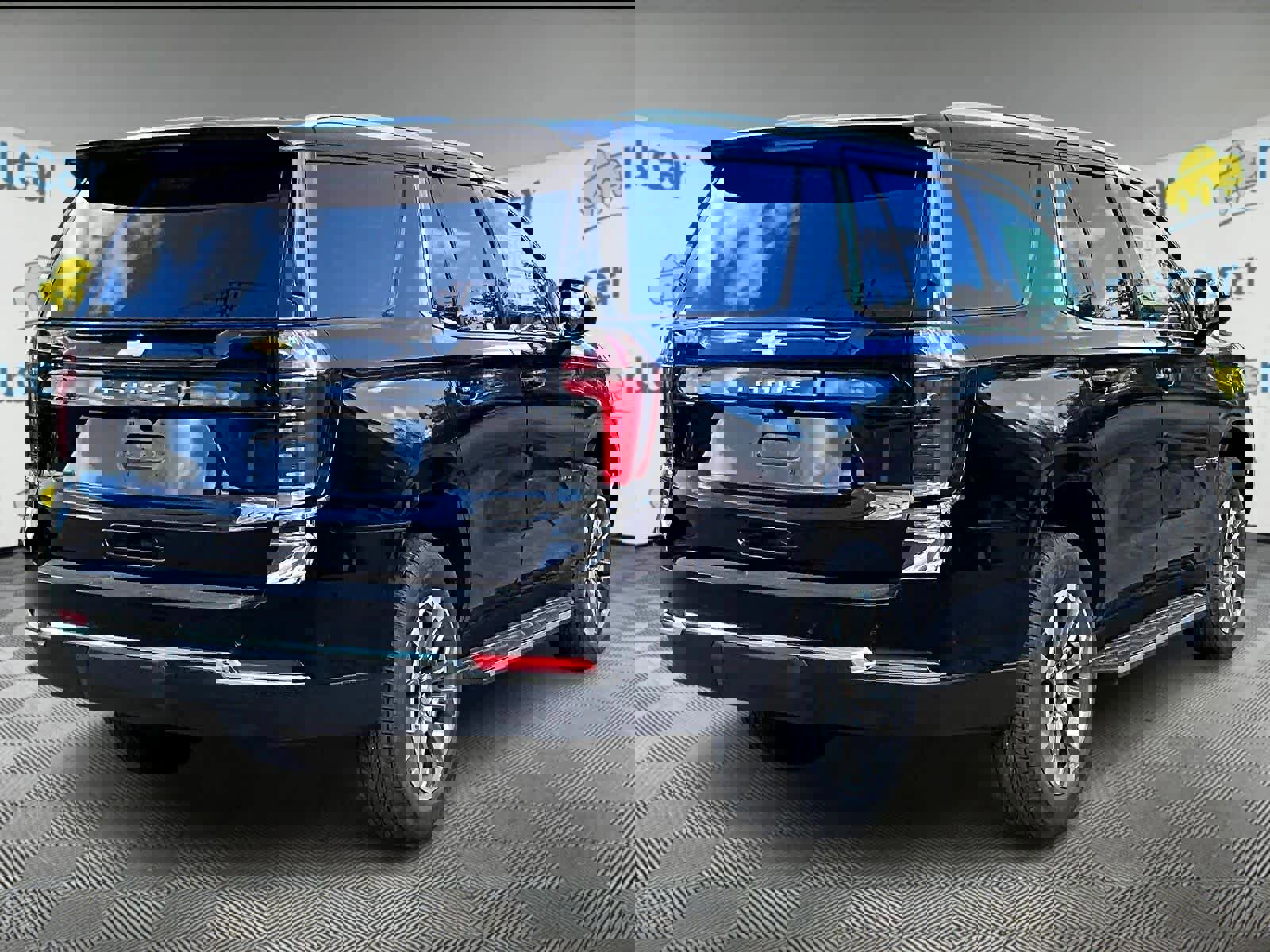 New 2025 Chevrolet Tahoe LS image 7