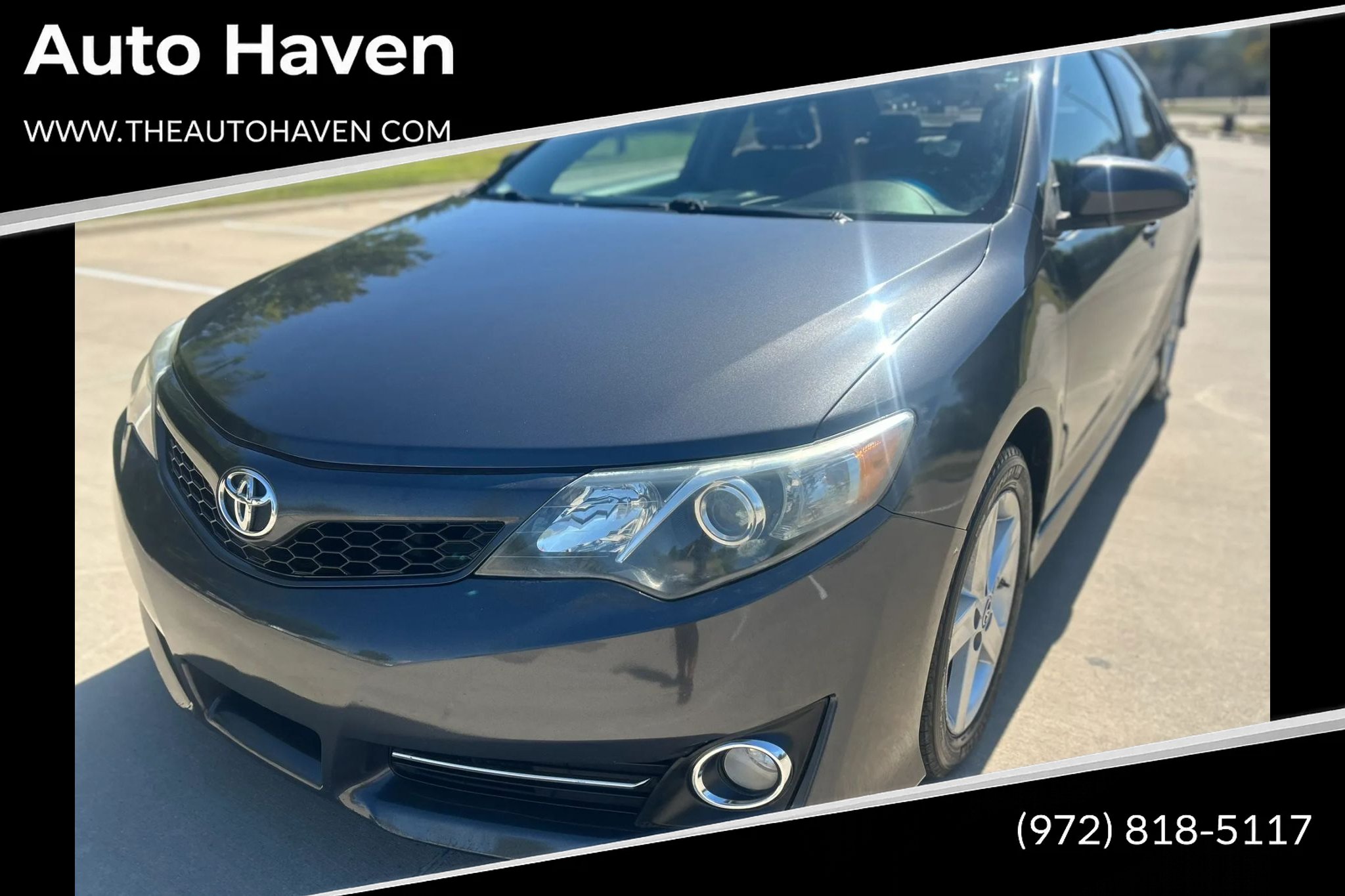 Used 2014 Toyota Camry SE FWD image 1