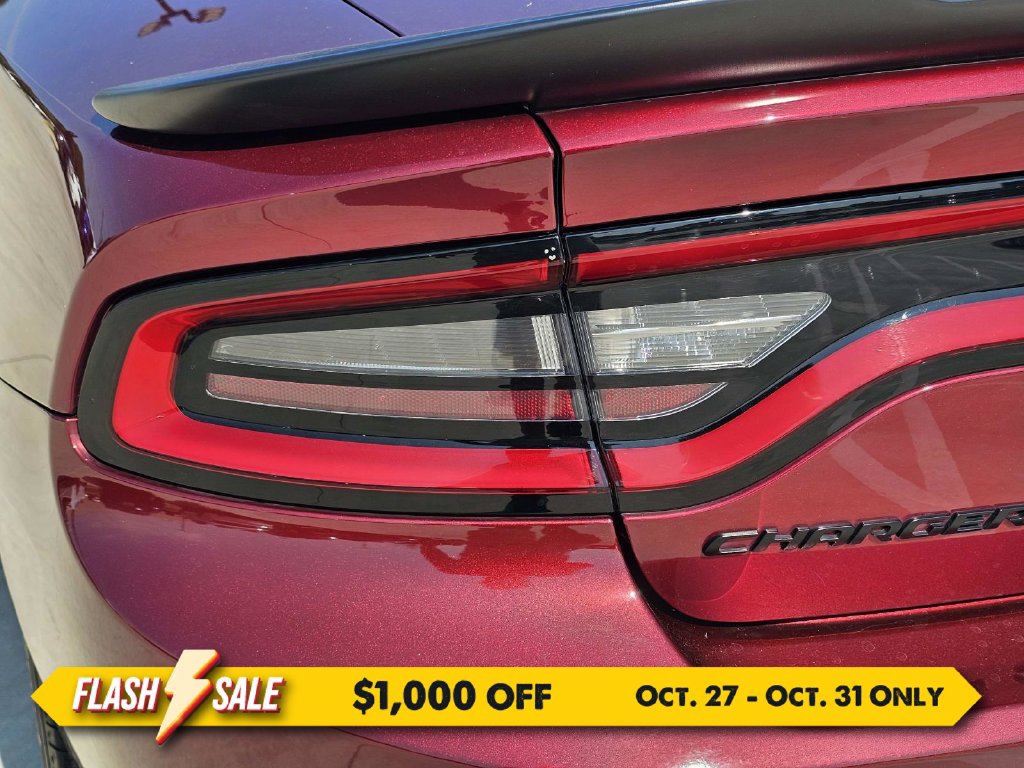 Used 2023 Dodge Charger SXT w/ Blacktop Package AWD/4WD image 9
