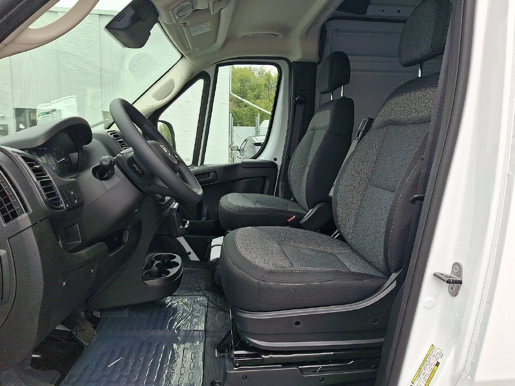 New 2026 RAM ProMaster 2500 w/ Convenience Group FWD image 8