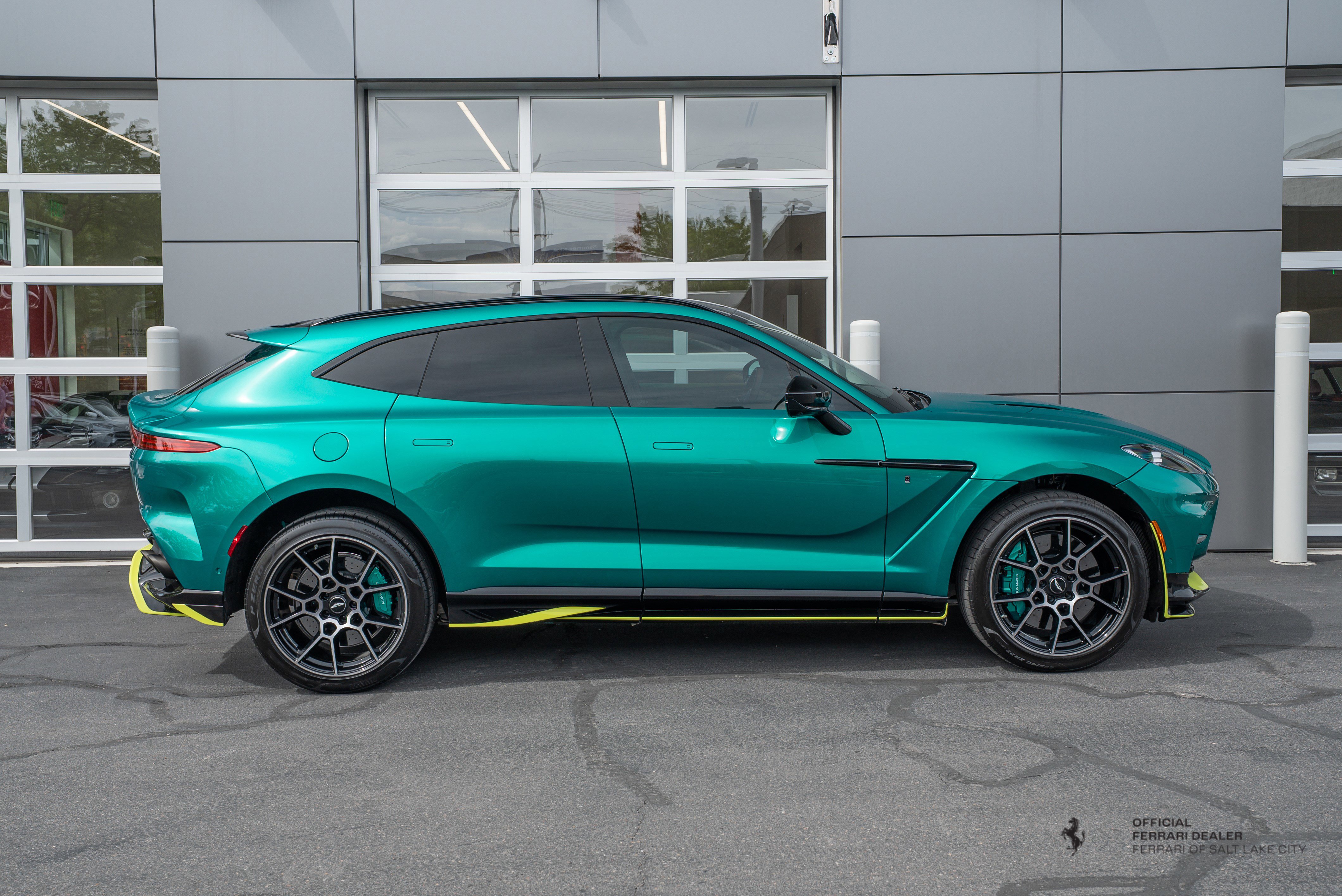 Used 2024 Aston Martin DBX 707 AWD/4WD image 8