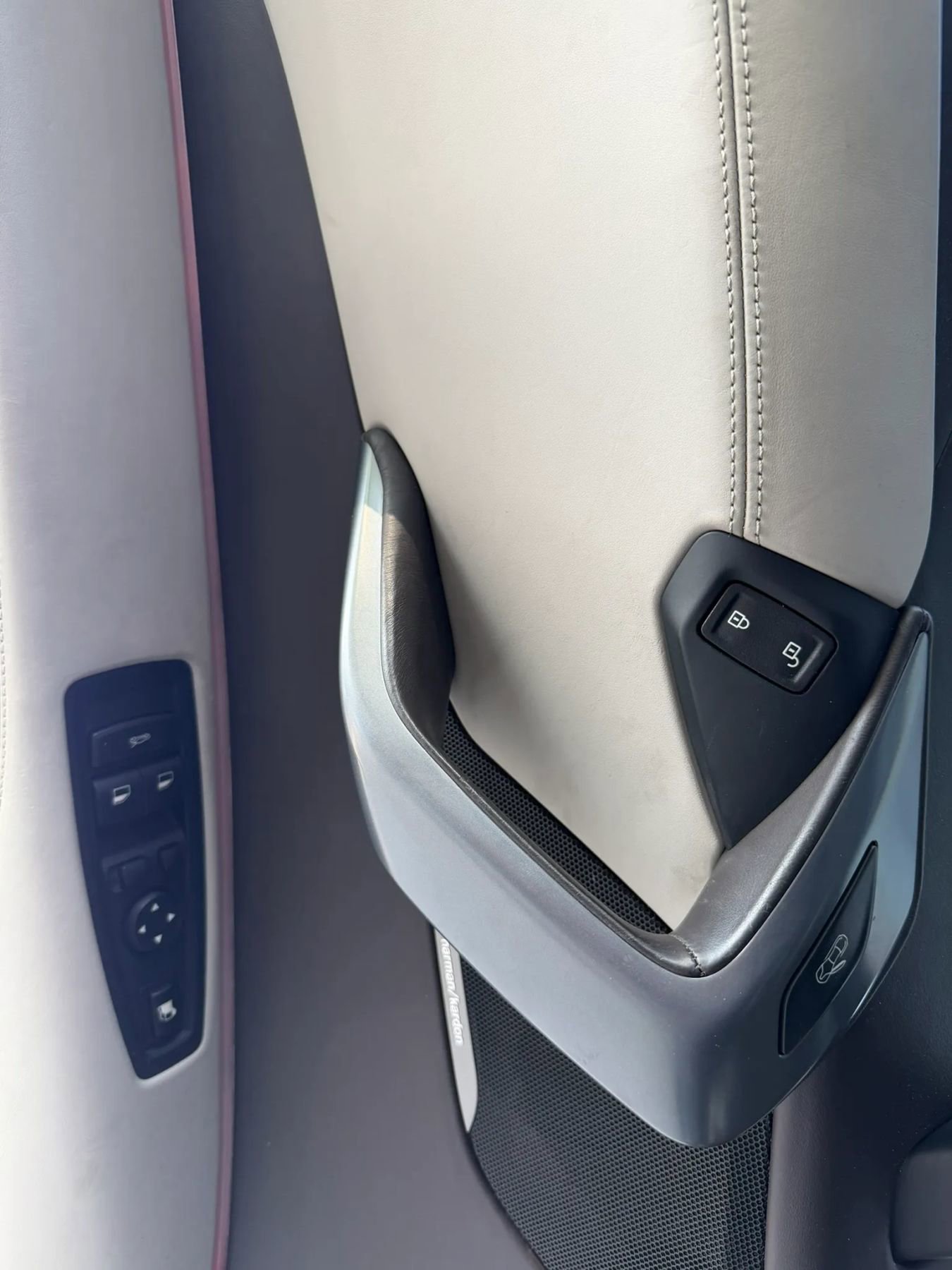 Used 2014 BMW i8 AWD/4WD image 9