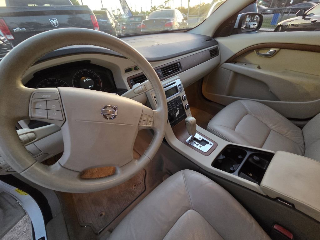 Used 2008 Volvo S80 3.2 image 9