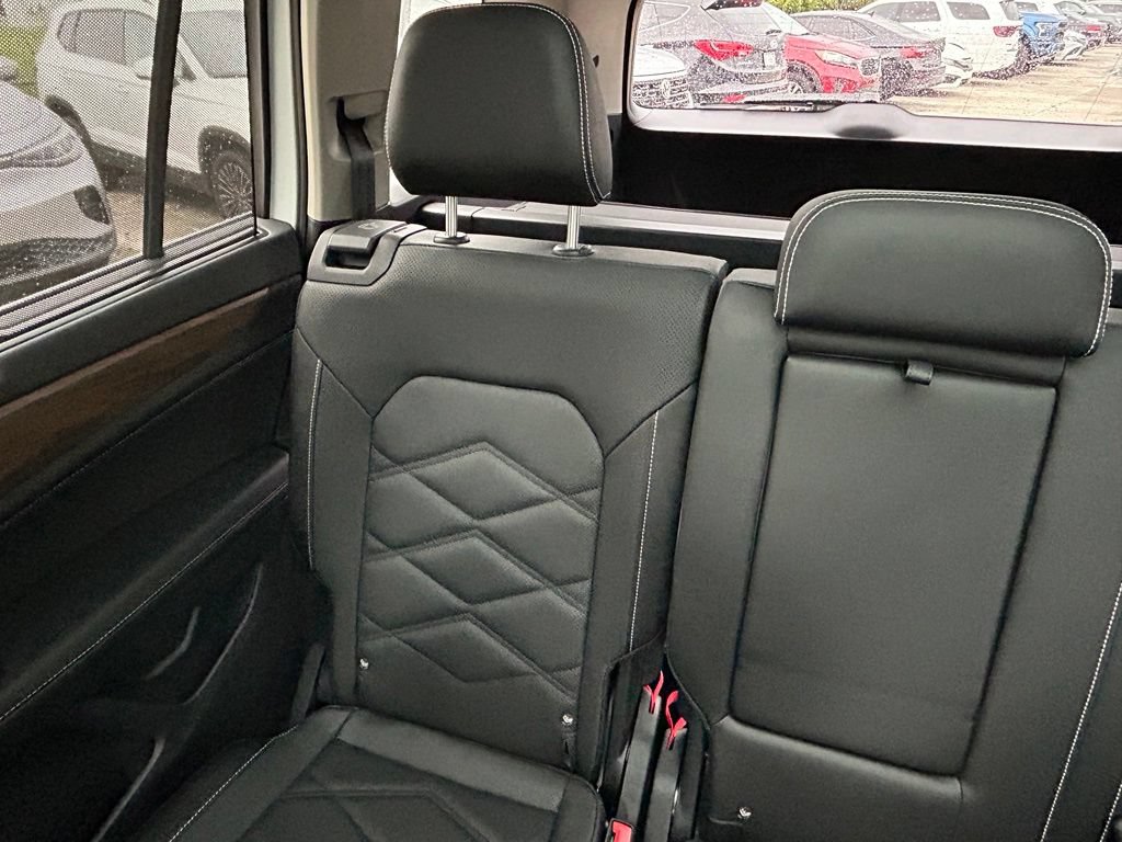 Certified 2026 Volkswagen Atlas SE FWD image 12